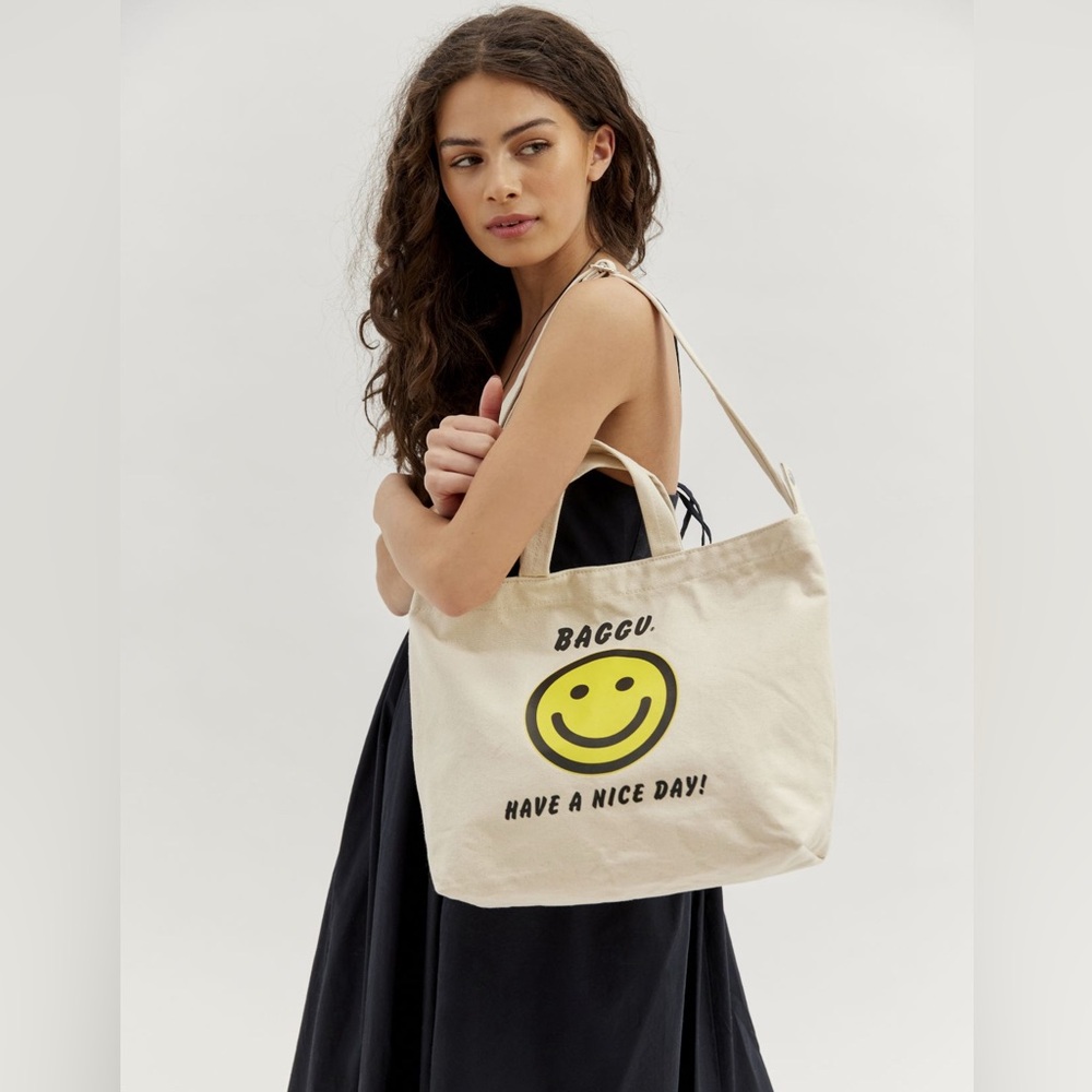 Baggu Beige Canvas Tote with Smiley Face